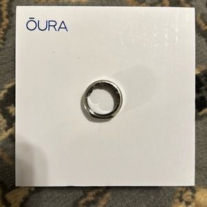 Oura ring silver heritage size 7. Read description.